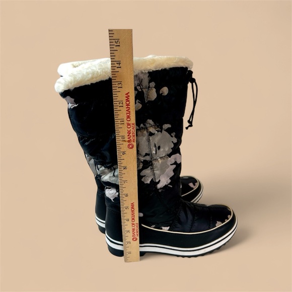 GlobalWin Women's Black & Gray Camouflage Snow Boots • Faux Fur Lining •Size 8.5 - Picture 12 of 16